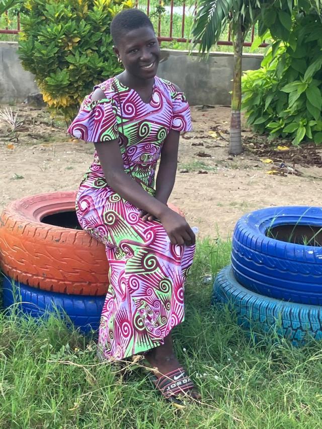 Yeboiani Y. Valentine, ex-æquo 1ère